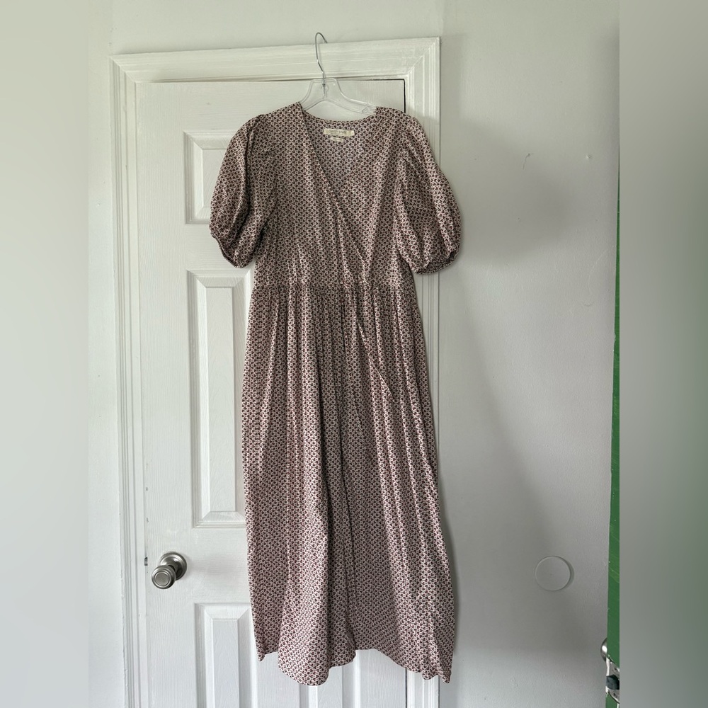 Christy Dawn Dahlia in geo ditsy cream